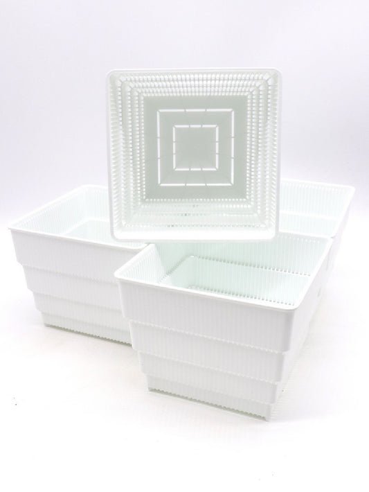 Vaso bianco  a ripiani forato 15x15x12,5 h