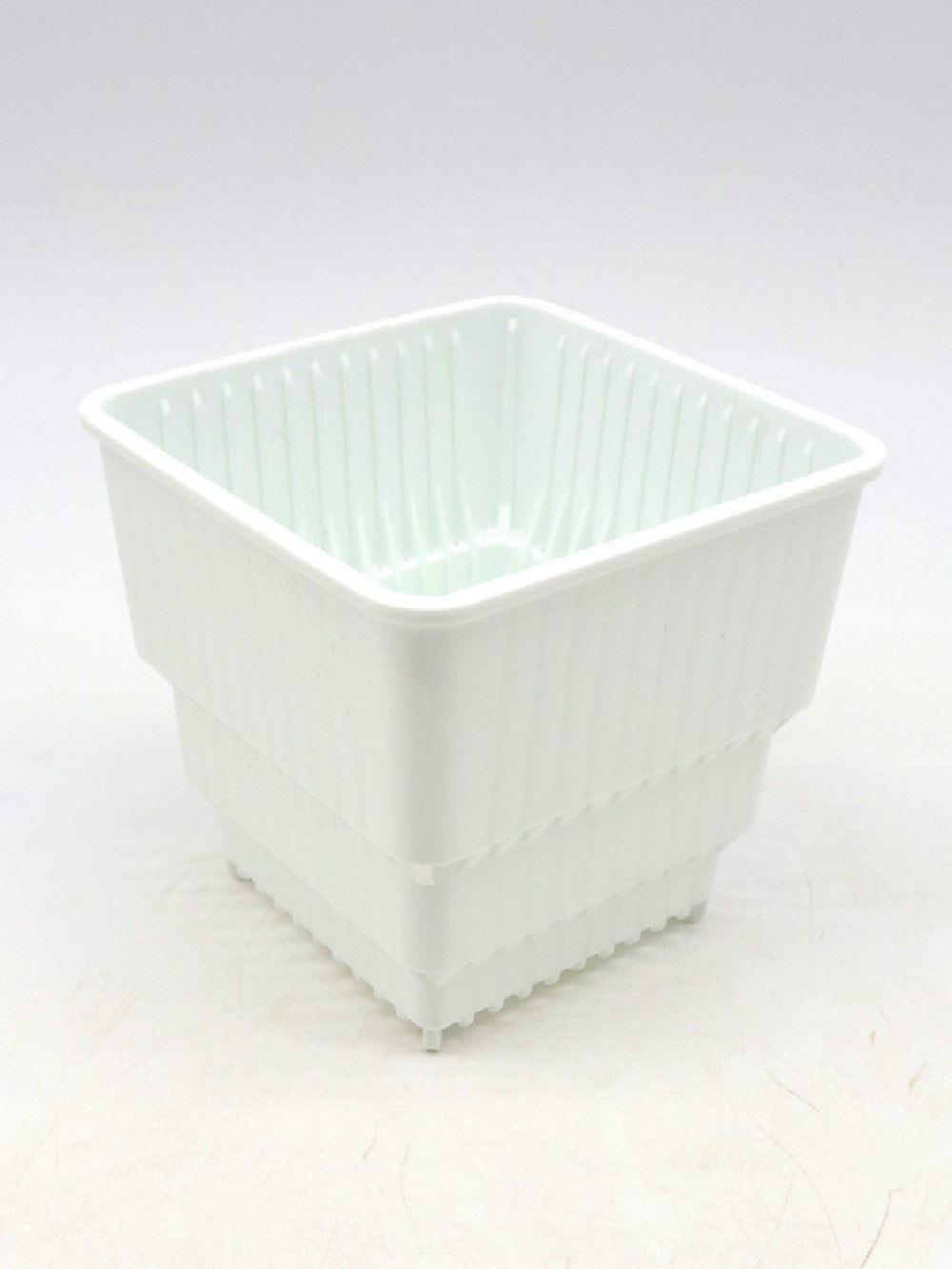 Vaso bianco a ripiani forato 7 x 7 x 7 h cm