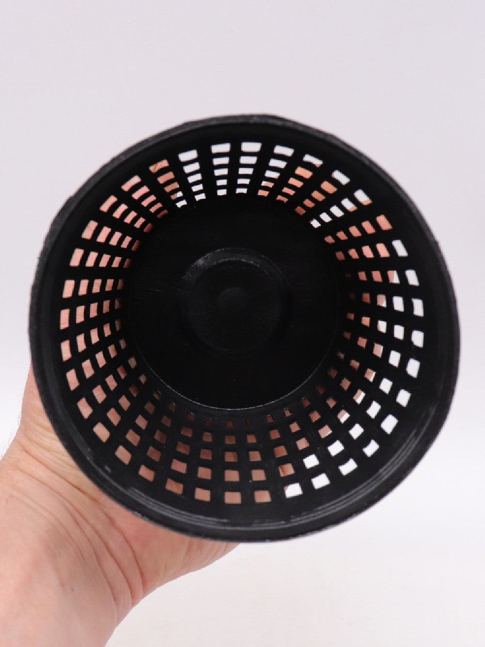 Vaso nero tondo traforato 10 cm x 9 h