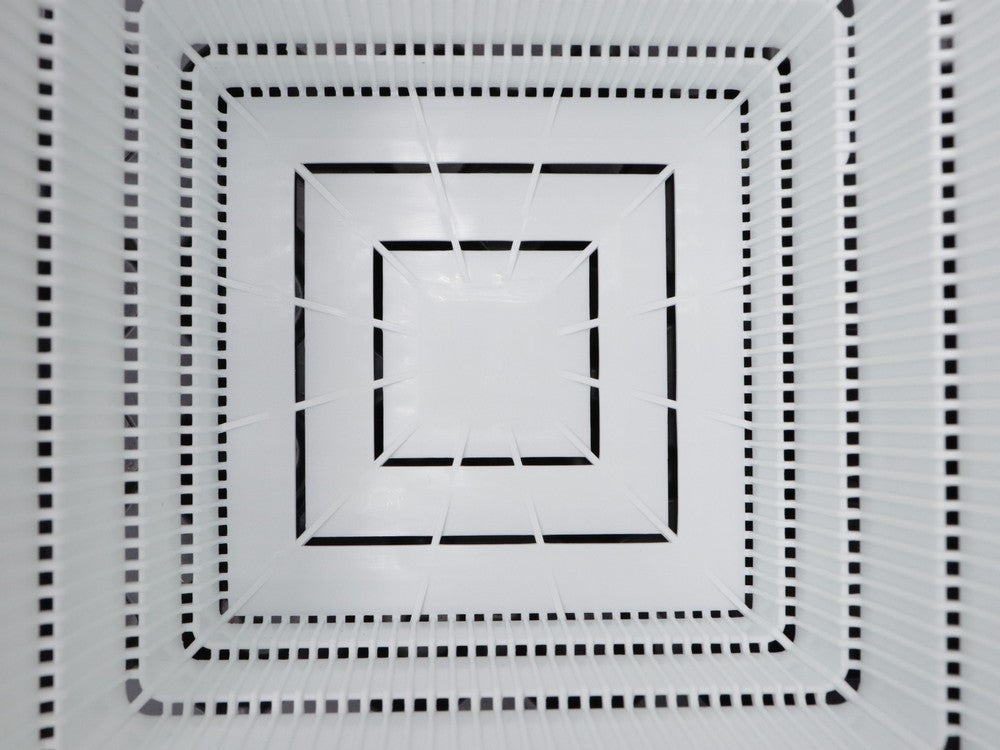 Vaso bianco  a ripiani forato 15x15x12,5 h
